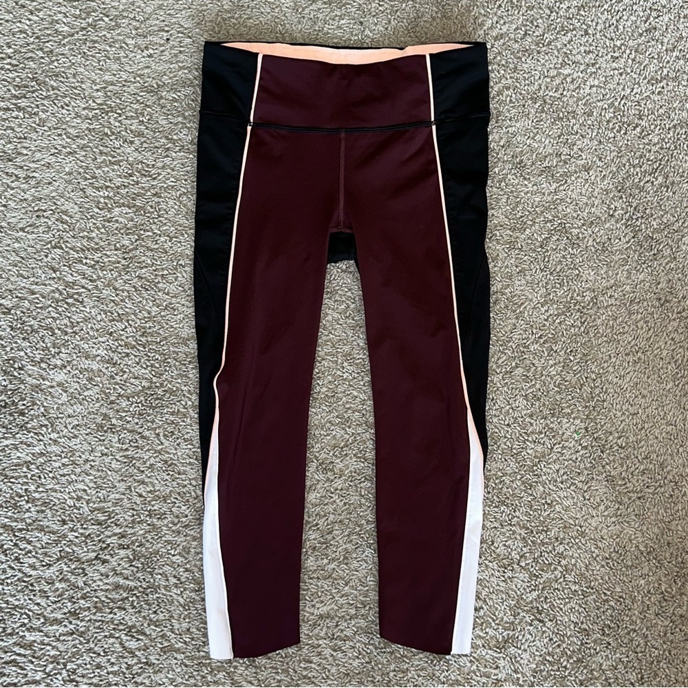 LIKE NEW Athleta Women’s Velocity Stash Pocket Colorblock Capri Tights